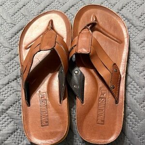 Pikolinos Tan and Black Leather Flip-Flops